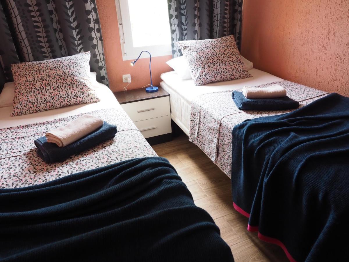 Santa Ana Apartment Les Deveses ภายนอก รูปภาพ