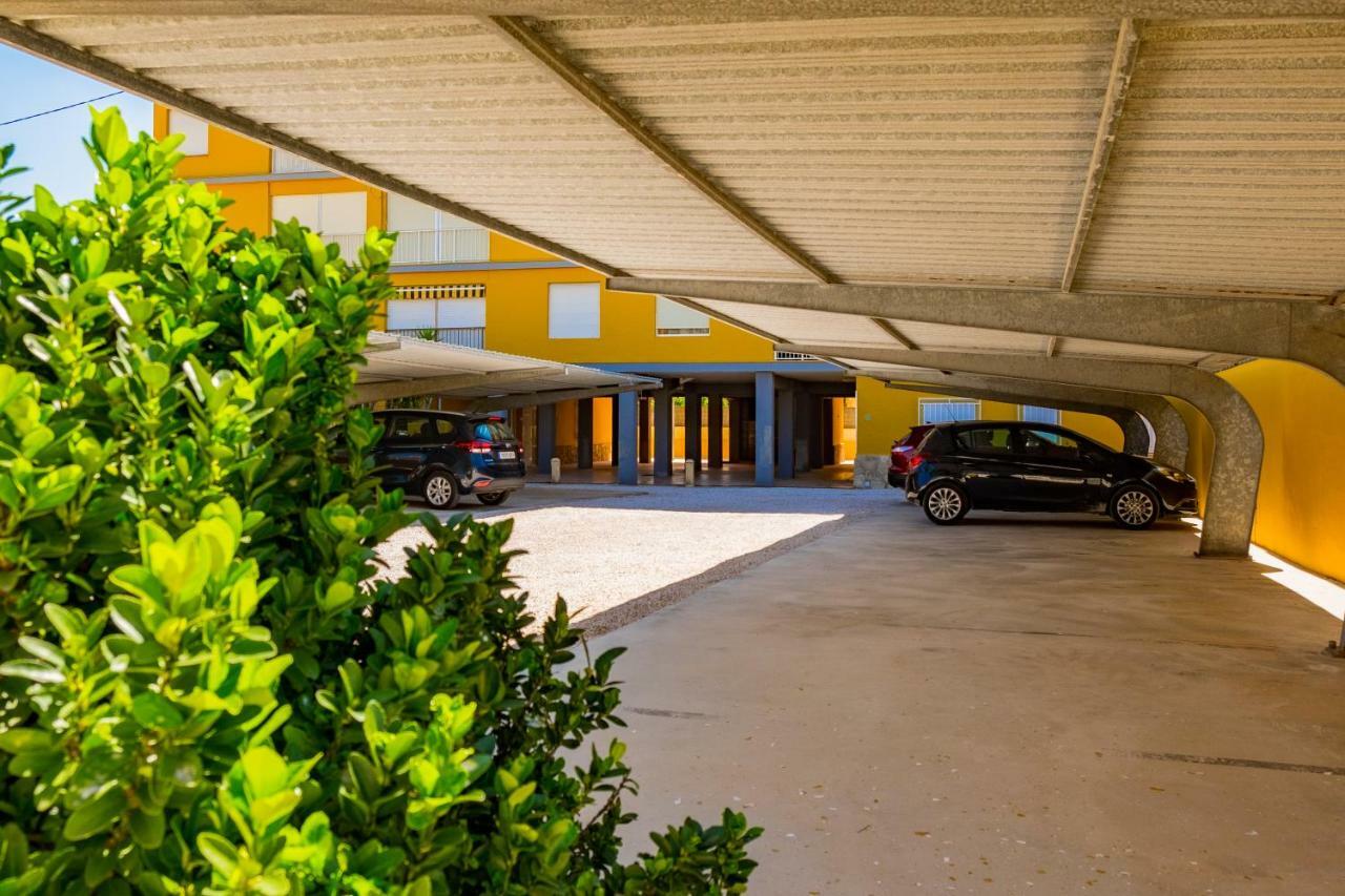 Santa Ana Apartment Les Deveses ภายนอก รูปภาพ